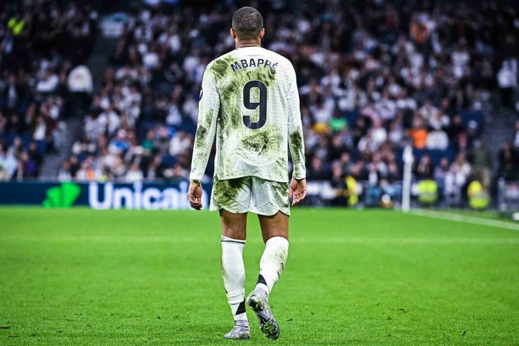 Nỗi buồn của Mbappe