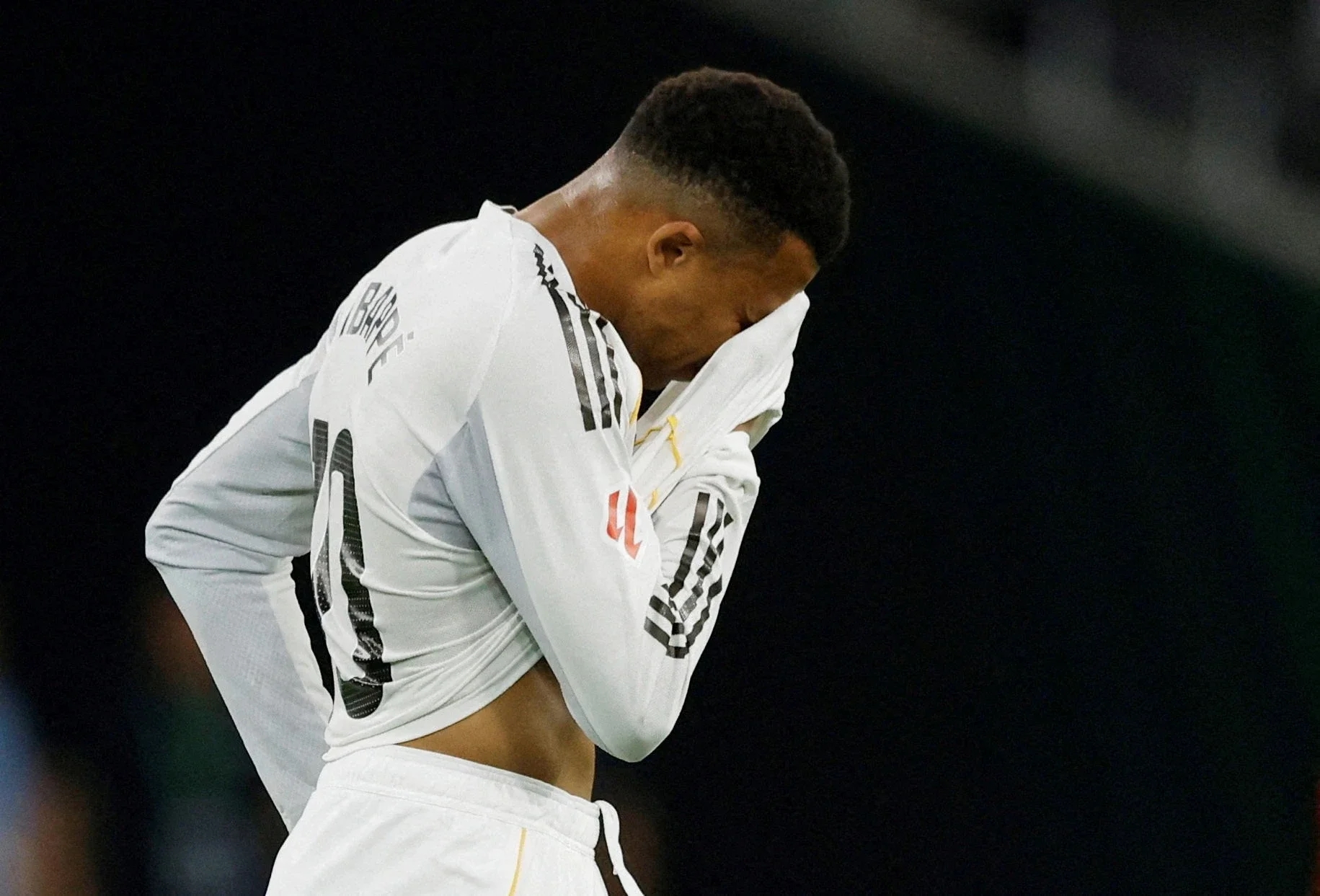 Nỗi buồn của Mbappe