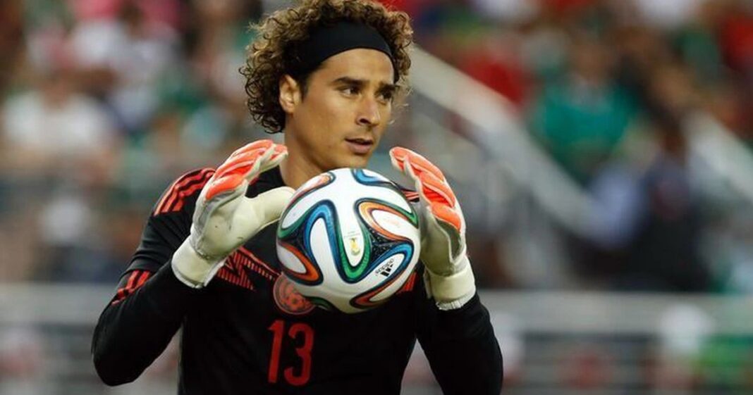 Đừng chỉ nhắc Ronaldo, Messi mà quên đi Ochoa