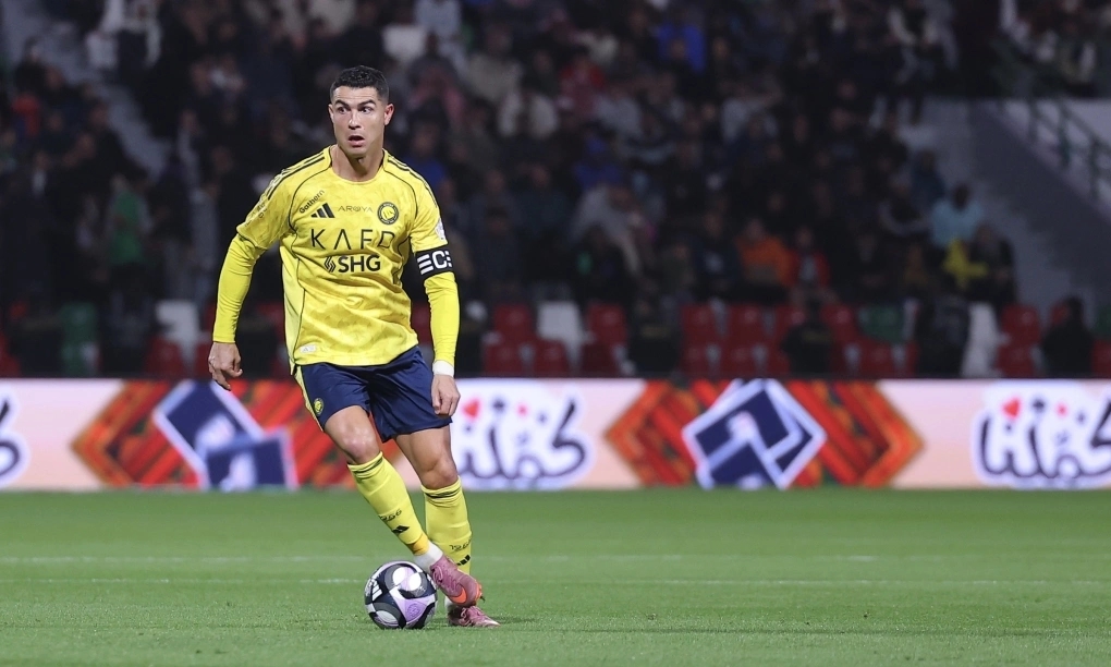 Hành trình lên đỉnh đầy mồ hôi và nước mắt của Ronaldo