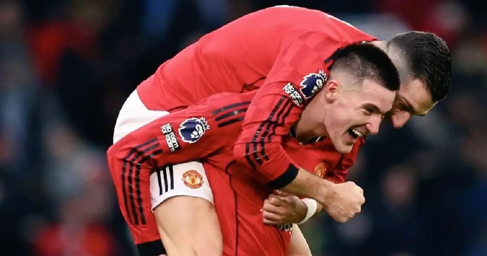 Chuyện cà phê của Dalot và Sesko khiến fan MU cười nghiêng ngả