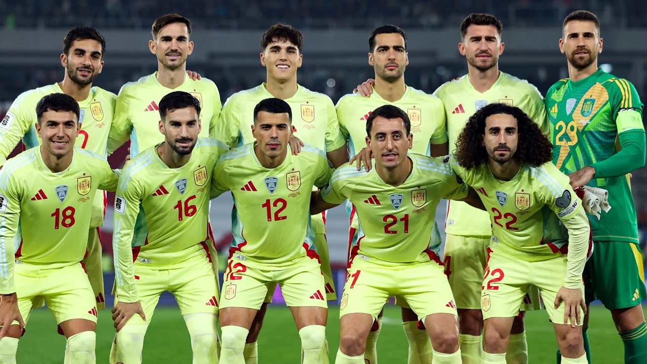 Tây Ban Nha và kỳ World Cup không còn màu trắng Hoàng gia 1 Tây Ban Nha và kỳ World Cup không còn màu trắng Hoàng gia