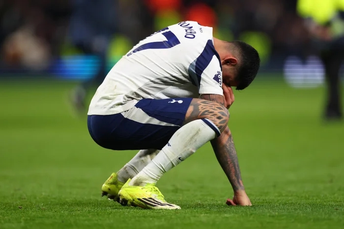 Có lẽ Tottenham sinh ra để khiến người ta đau lòng
