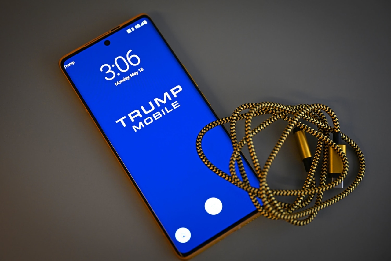 Trump Mobile vừa ra mắt đã dính cú ngã đau về bảo mật 1 Trump Mobile vừa ra mắt đã dính cú ngã đau về bảo mật