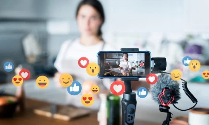 2026: càng thật càng viral