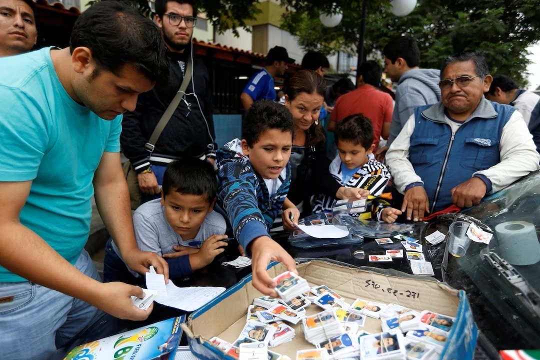Sticker World Cup và những thú vui 4 năm mới có 1 lần