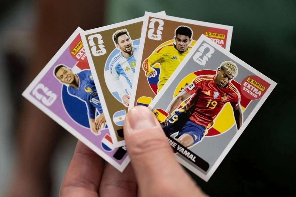 Sticker World Cup và những thú vui 4 năm mới có 1 lần