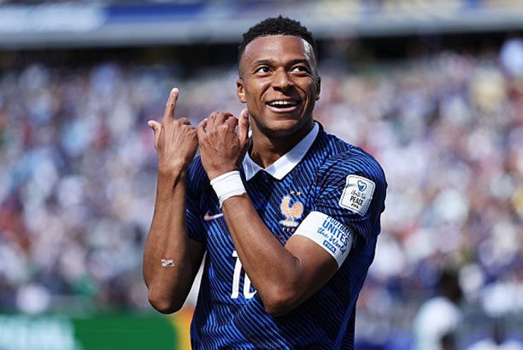 Tôi đã nghĩ Mbappe gặp vấn đề, cho đến khi xem hiệp hai trước Senegal