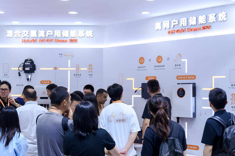 APsystems ra mắt các giải pháp lưu trữ năng lượng lai và độc lập lưới điện mới tại SNEC 2026