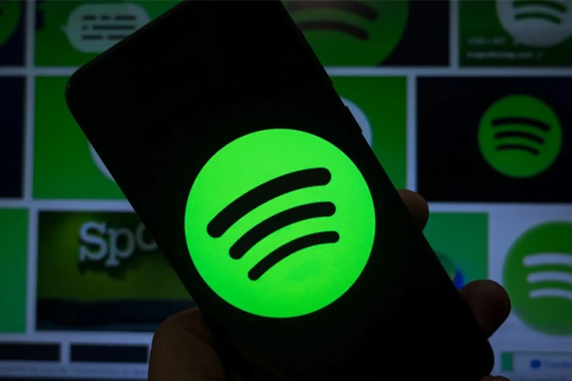 Khi AI đề xuất đúng playlist cho tâm trạng tôi và tôi thấy ớn lạnh 1 Khi AI đề xuất đúng playlist cho tâm trạng tôi và tôi thấy ớn lạnh