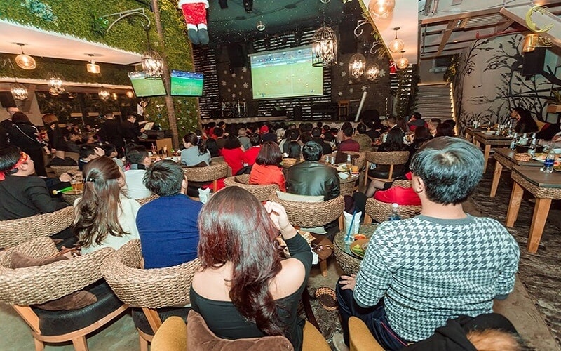 Những khoảnh khắc Sài Gòn đứng lại vì một trận bóng đá 1 Những khoảnh khắc Sài Gòn đứng lại vì một trận bóng đá