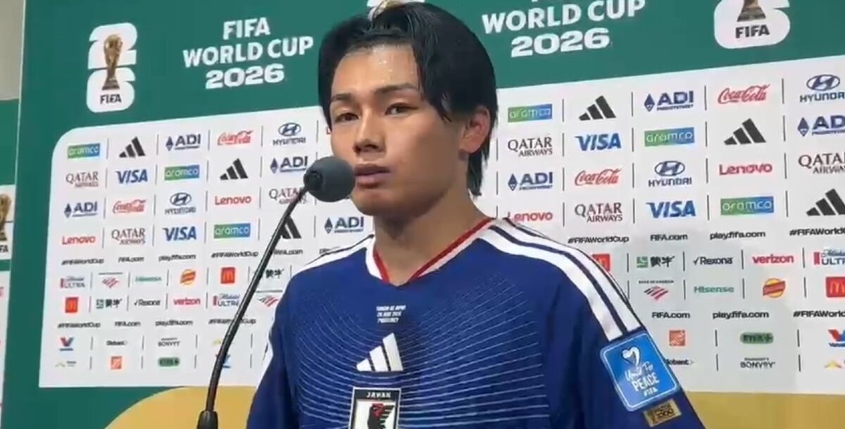 Ayase Ueda là ai? Ai là Ayase Ueda? 2 Ayase Ueda là ai? Ai là Ayase Ueda?