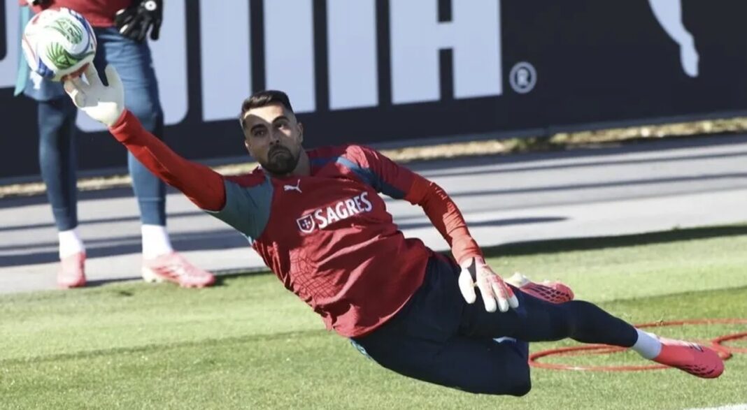 Diogo Costa: Người canh gác giấc mơ của Ronaldo