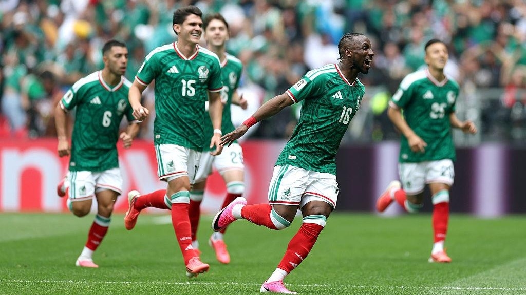 Sở thích đi giày hồng của giới cầu thủ tại World Cup 2026 1 Sở thích đi giày hồng của giới cầu thủ tại World Cup 2026