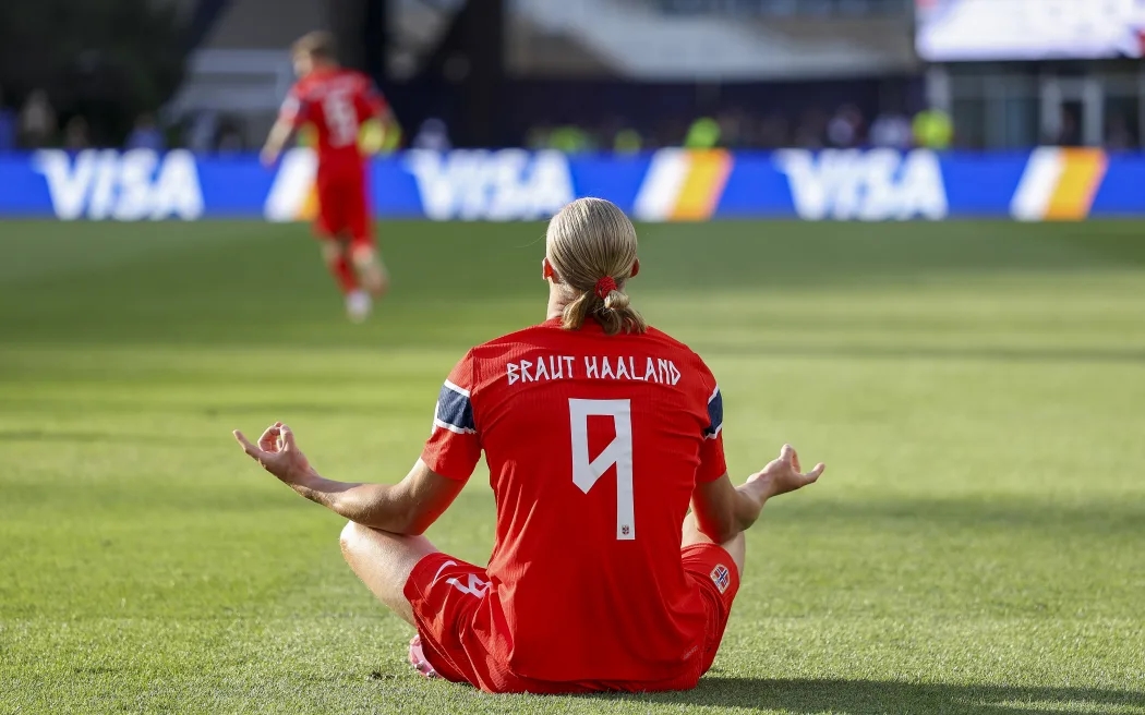 Mbappe gọi, Haaland lập tức trả lời