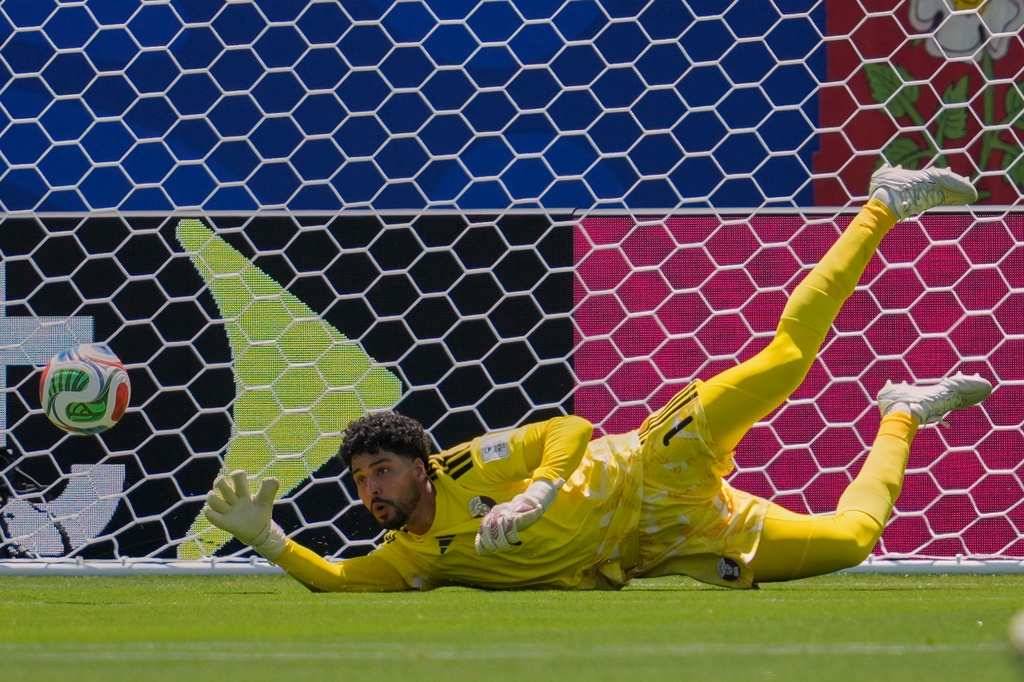 Người ta không còn xem đủ 90 phút World Cup nữa 2 Người ta không còn xem đủ 90 phút World Cup nữa