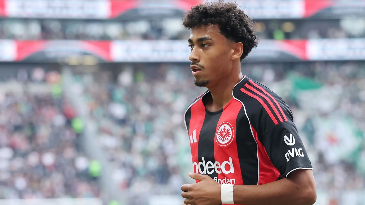Nathaniel Brown là ai? Chàng hậu vệ trẻ đang viết giấc mơ World Cup cùng tuyển Đức