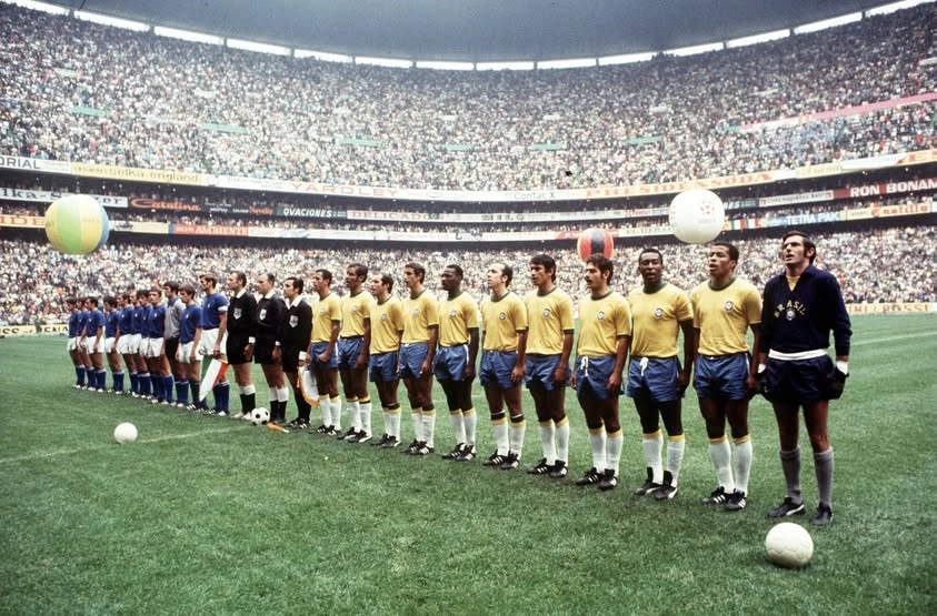 Chúng ta không già đi cùng thời gian, chúng ta già đi cùng các kỳ World Cup