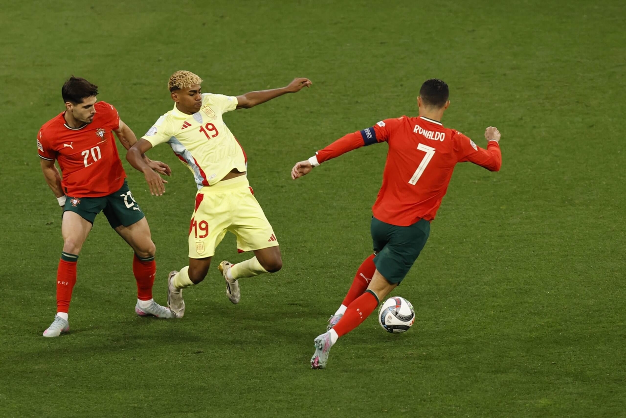Chưa ai trong lịch sử thể thao làm được như Ronaldo