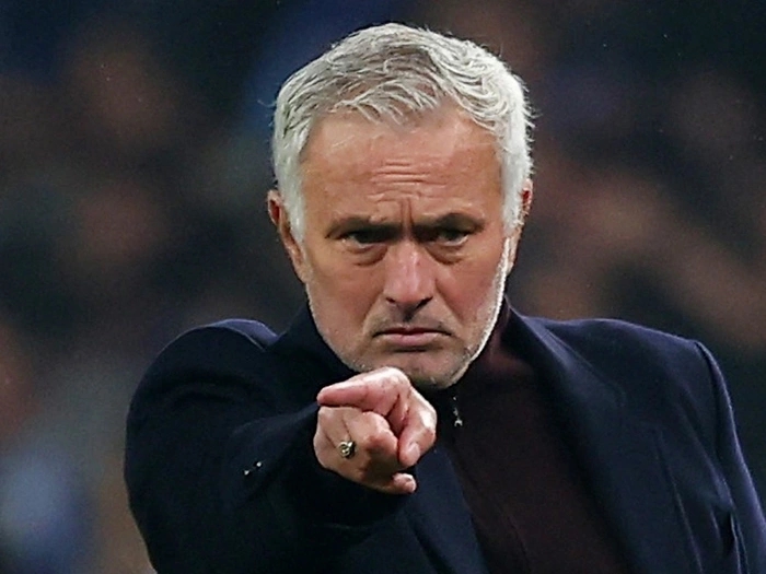 Mourinho và nghệ thuật làm người ta ghét mình nhưng vẫn phải ngưỡng mộ
