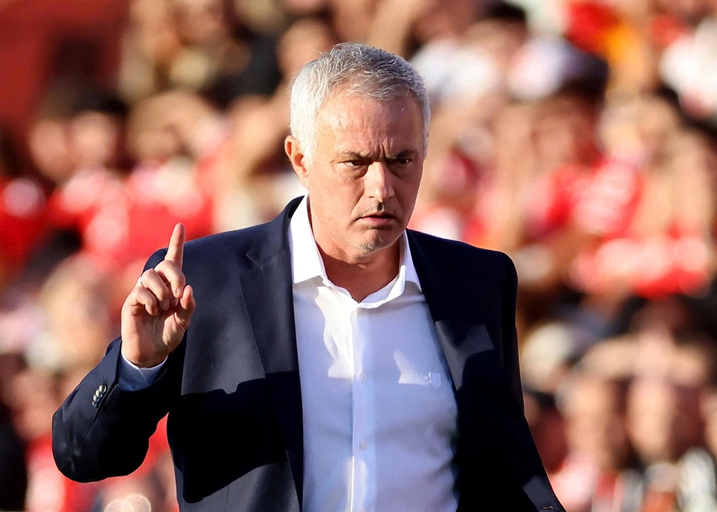 Mourinho và nghệ thuật làm người ta ghét mình nhưng vẫn phải ngưỡng mộ 1 Mourinho và nghệ thuật làm người ta ghét mình nhưng vẫn phải ngưỡng mộ
