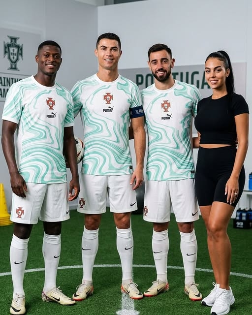 Nuno Mendes và bí mật khiến cánh trái của Bồ Đào Nha đáng sợ hơn 1 Nuno Mendes và bí mật khiến cánh trái của Bồ Đào Nha đáng sợ hơn