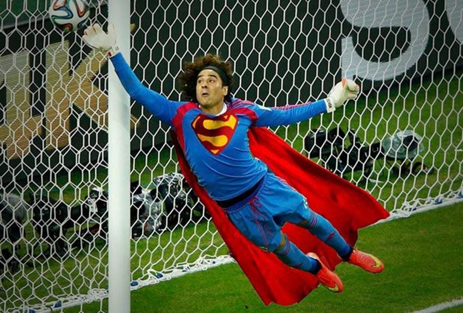 Vì sao Ochoa luôn hóa siêu nhân ở World Cup?