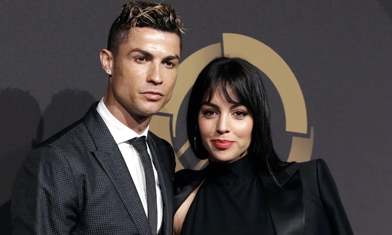 Gia đình Ronaldo giàu có nhất dàn cầu thủ dự World Cup 2026