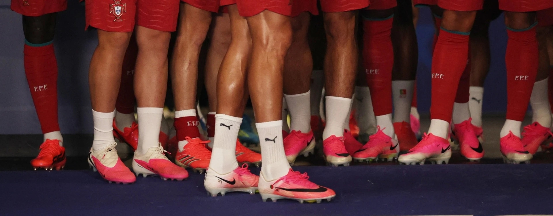 Nike áp chế Adidas tại World Cup nhờ Ronaldo