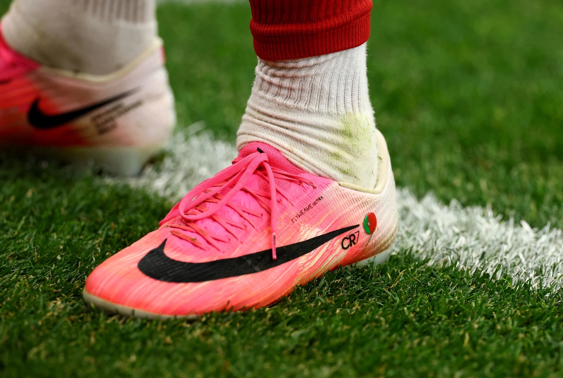 Nike áp chế Adidas tại World Cup nhờ Ronaldo