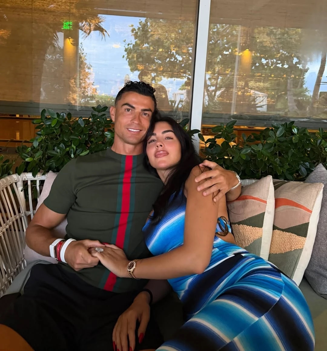 Vợ Ronaldo thu hút mọi ánh nhìn tại Mỹ