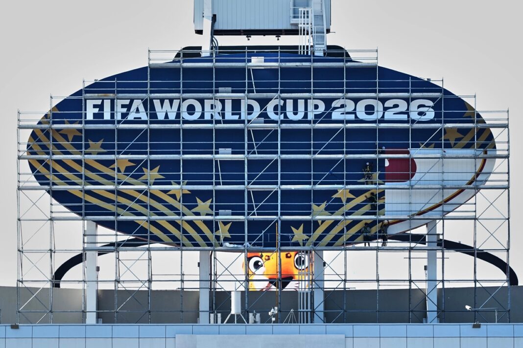 Ai thật sự kiếm tiền nhiều nhất từ World Cup?
