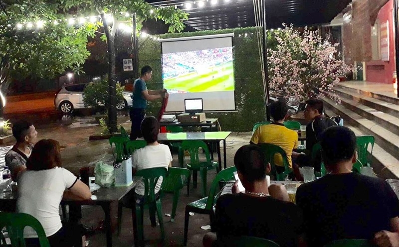 World Cup 2026 bắt đầu và Sài Gòn thức trắng — tôi ở đâu lúc đó